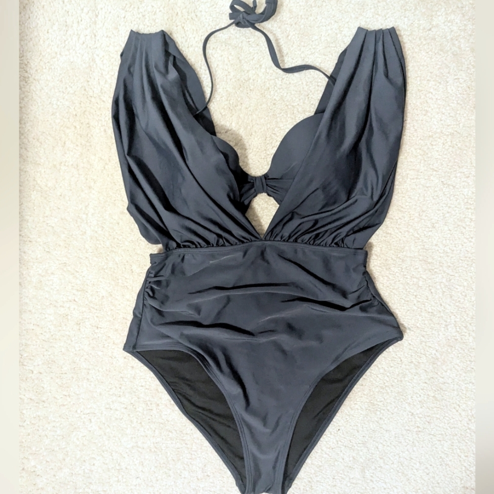 NWT Cupshe Navy Two-Piece Underwire Halterneck Top Monokini Swimsuit